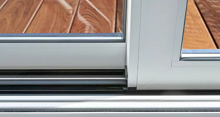 Patio Doors Leaking Water Issue Repair Services in Jacksonville Beach, FL