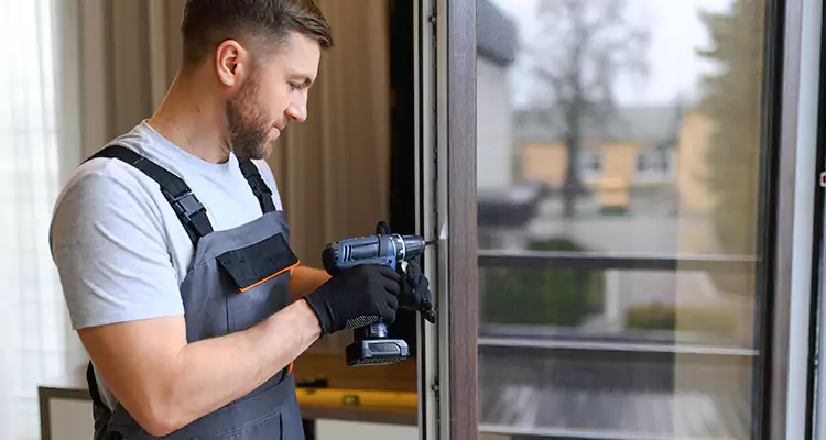Sliding Screen Door Handle Repair in Jacksonville Beach, FL