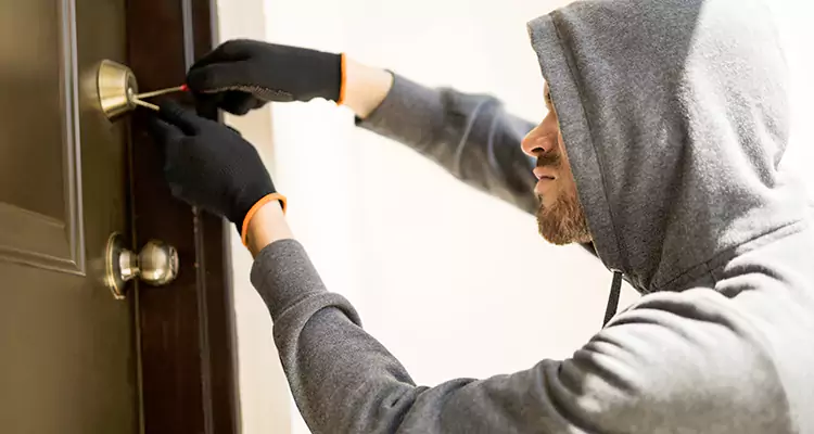 Emergency Motel Lock Repairs—Available 24/7 in Jacksonville Beach, FL